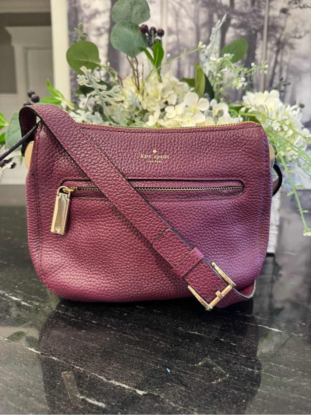 ♥️♠️Kate Spade Pebbled Leather Plum Burgundy Crossbody Bag Front Zip Pocket